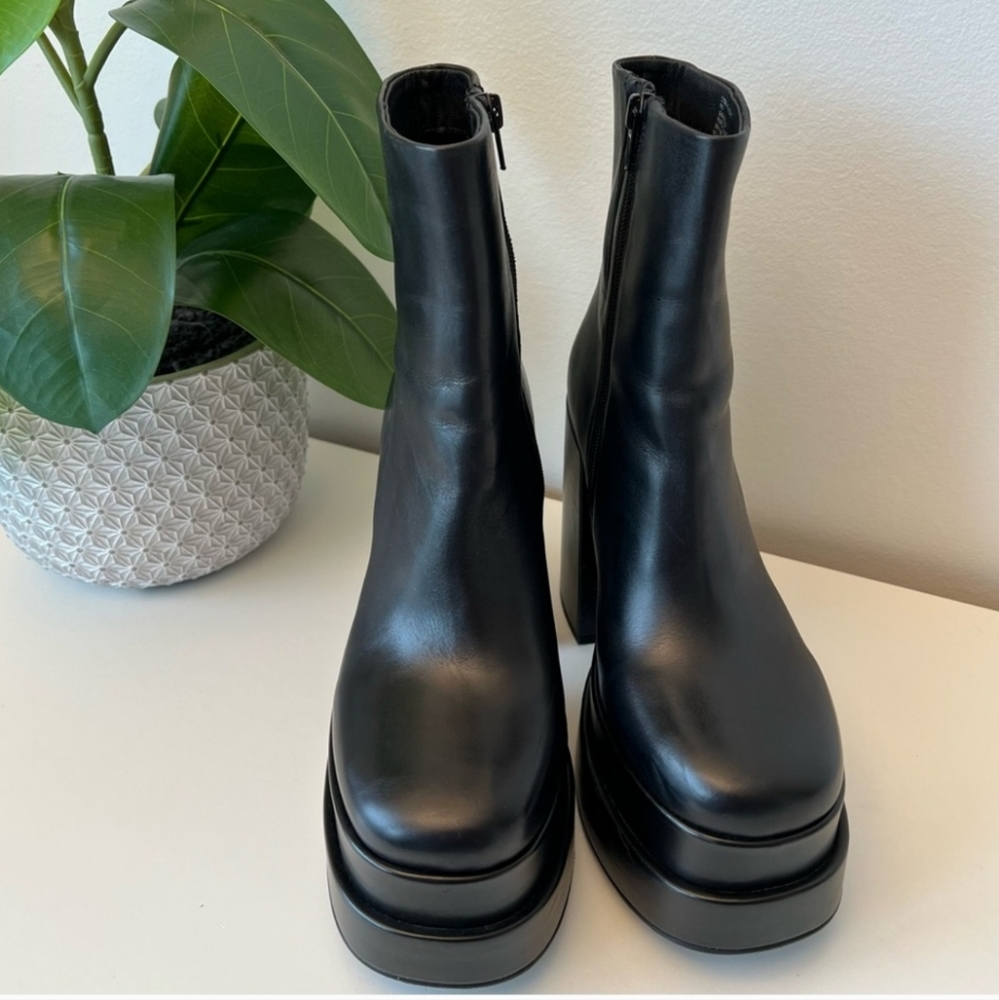 Steve Madden Cobra Leather Platform Bootie.